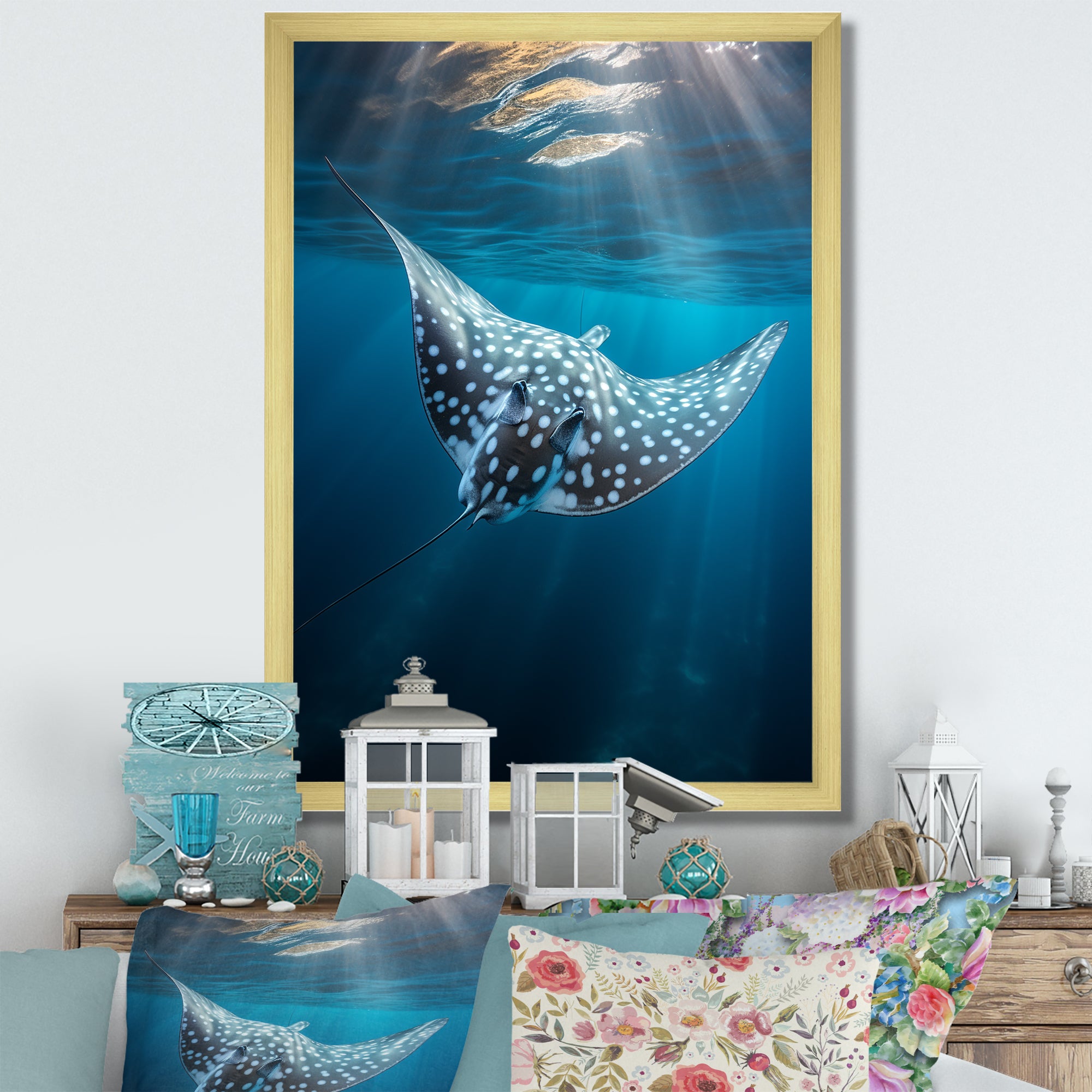 Ray Graceful Glide Ocean - Ray Canvas Wall Art