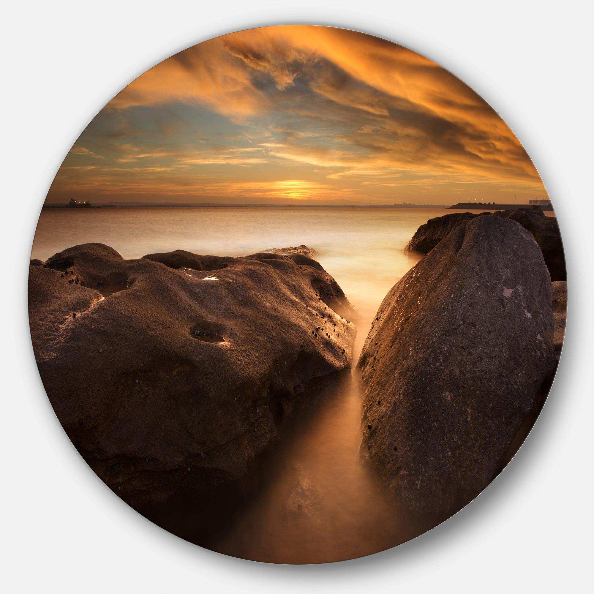 Large Rocks at La Perouse Bridge - Sea & Shore Metal Circle Wall Art