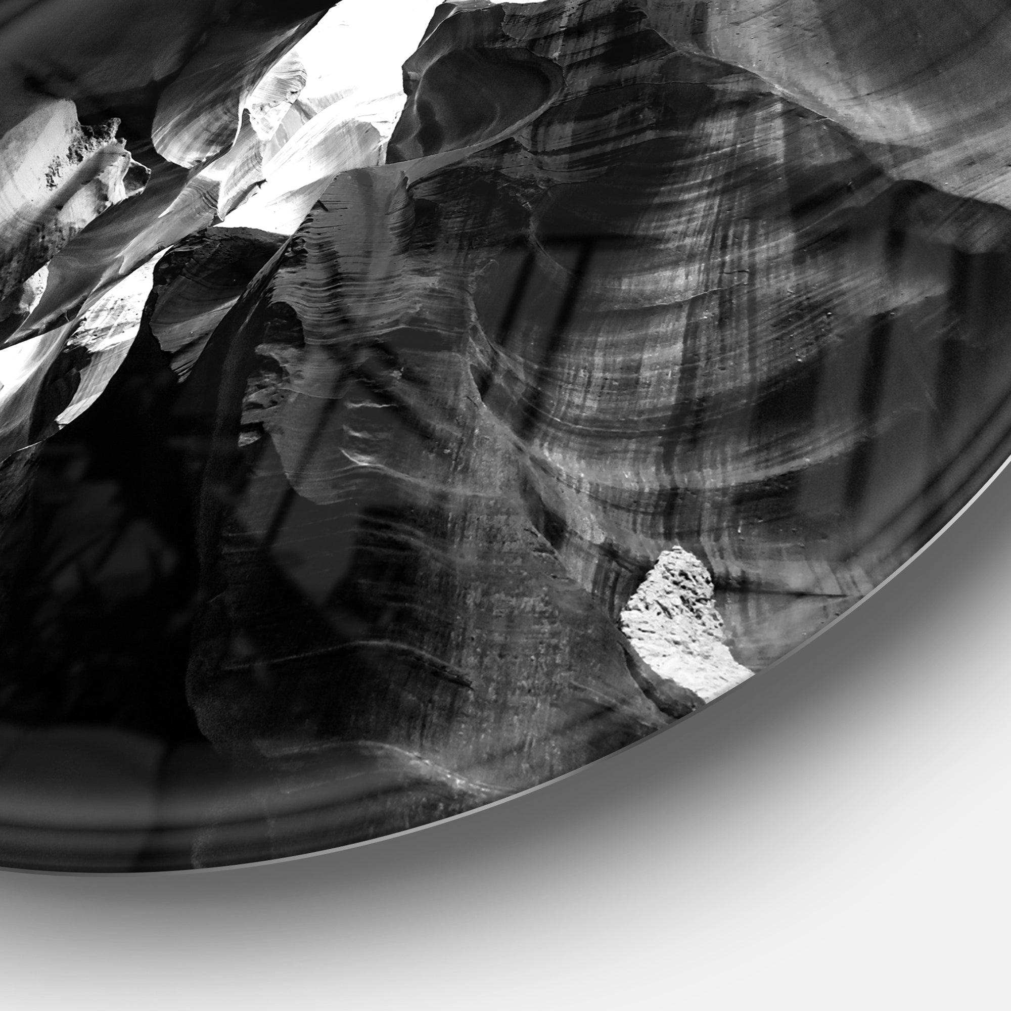 Black and White Antelope Canyon - Landscape Photography Circle Metal Wall Decor
