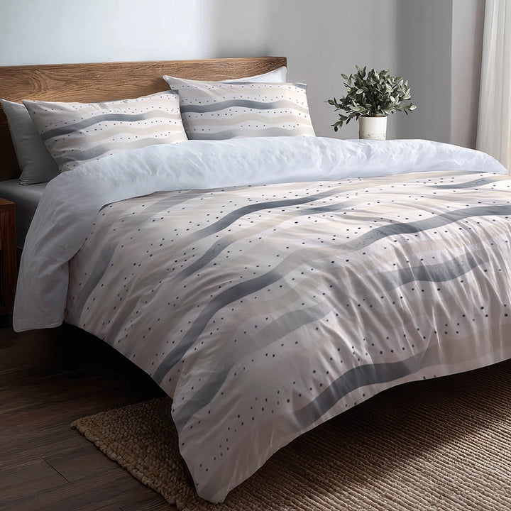 Modern Bedding Set of 5 - Dotted Wave Coastal Duvet Cover And Throw Cushion Set