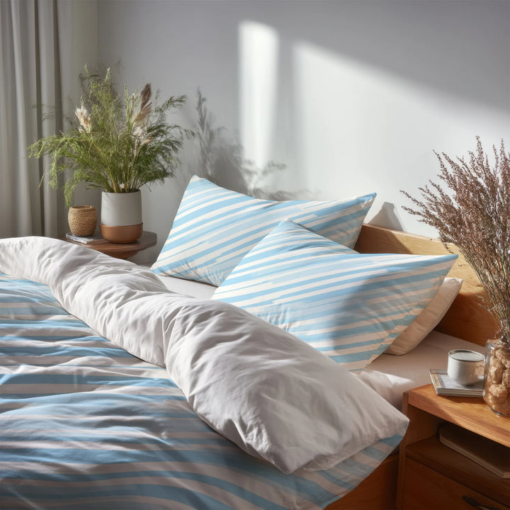 Striped Bedding Set 5 Pcs - Blue And White Glacier Lines Duvet Cover And Throw Pillow Set