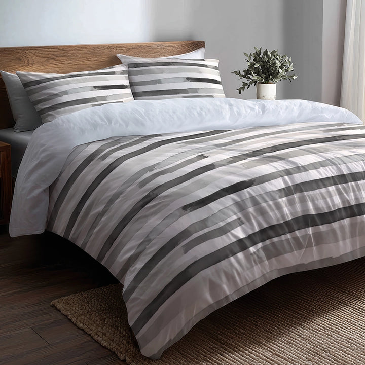 Striped 5 Pcs Bedding Set - Grey And White Featherlight Lines Duvet Cover And Pillow Set