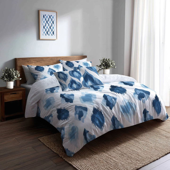 Ikat Bedding Set 5 Pcs - Blue And White Calm Ikat Duvet Cover And Throw Pillow Set