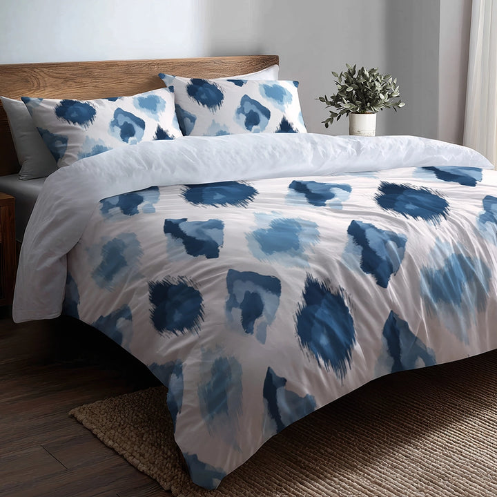 Ikat Bedding Set 5 Pcs - Blue And White Calm Ikat Duvet Cover And Throw Pillow Set