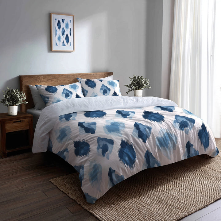 Ikat Bedding Set 5 Pcs - Blue And White Calm Ikat Duvet Cover And Throw Pillow Set