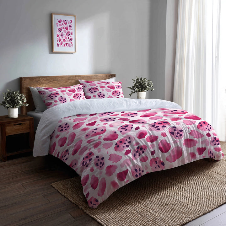 Modern Bedding Set of 5 - Soft Pink Leopard Print Duvet Cover And Throw Cushion Set