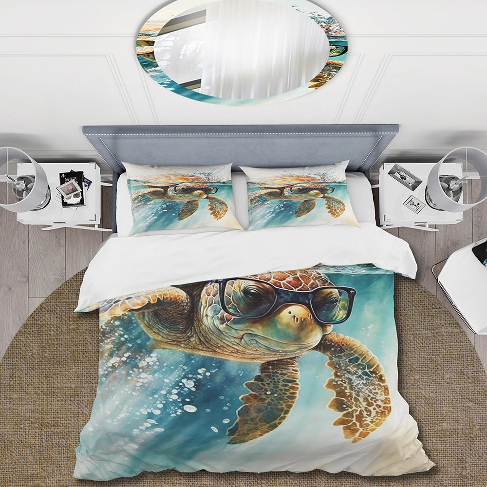 Turtle With Glasses In The Ocean III - Duvet Cover Set