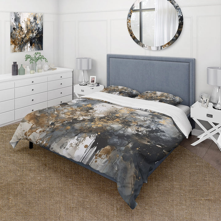 Grey Gold Delicate Abstract Brushstrokes V - Duvet Cover Set