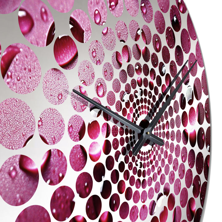 Red Rose With Raindrops On Black VIII - Floral Metal Wall Clock