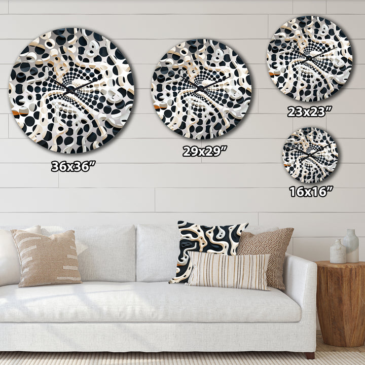 Black White Labyrinth Pattern II - Abstract Metal Wall Clock
