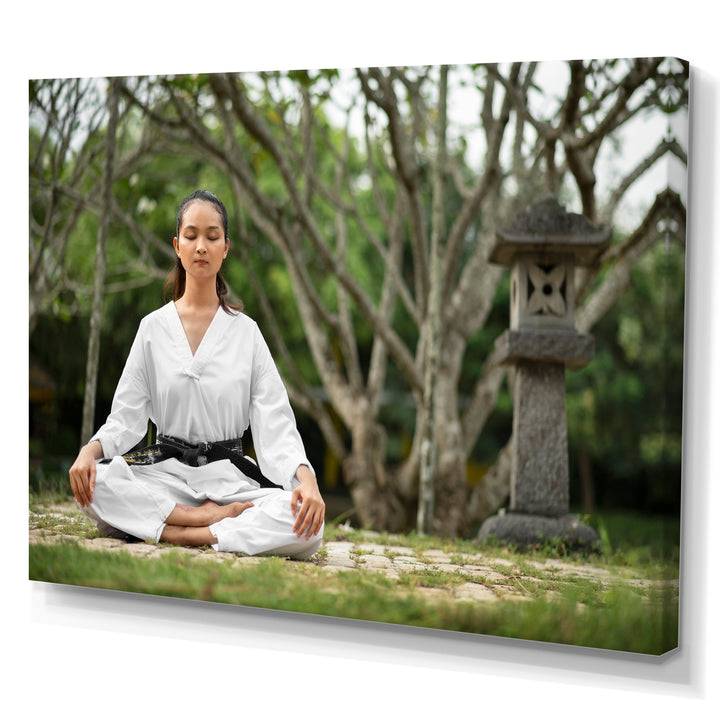 Woman Karate Meditating Mindfulness - Martial Arts Canvas Wall Art
