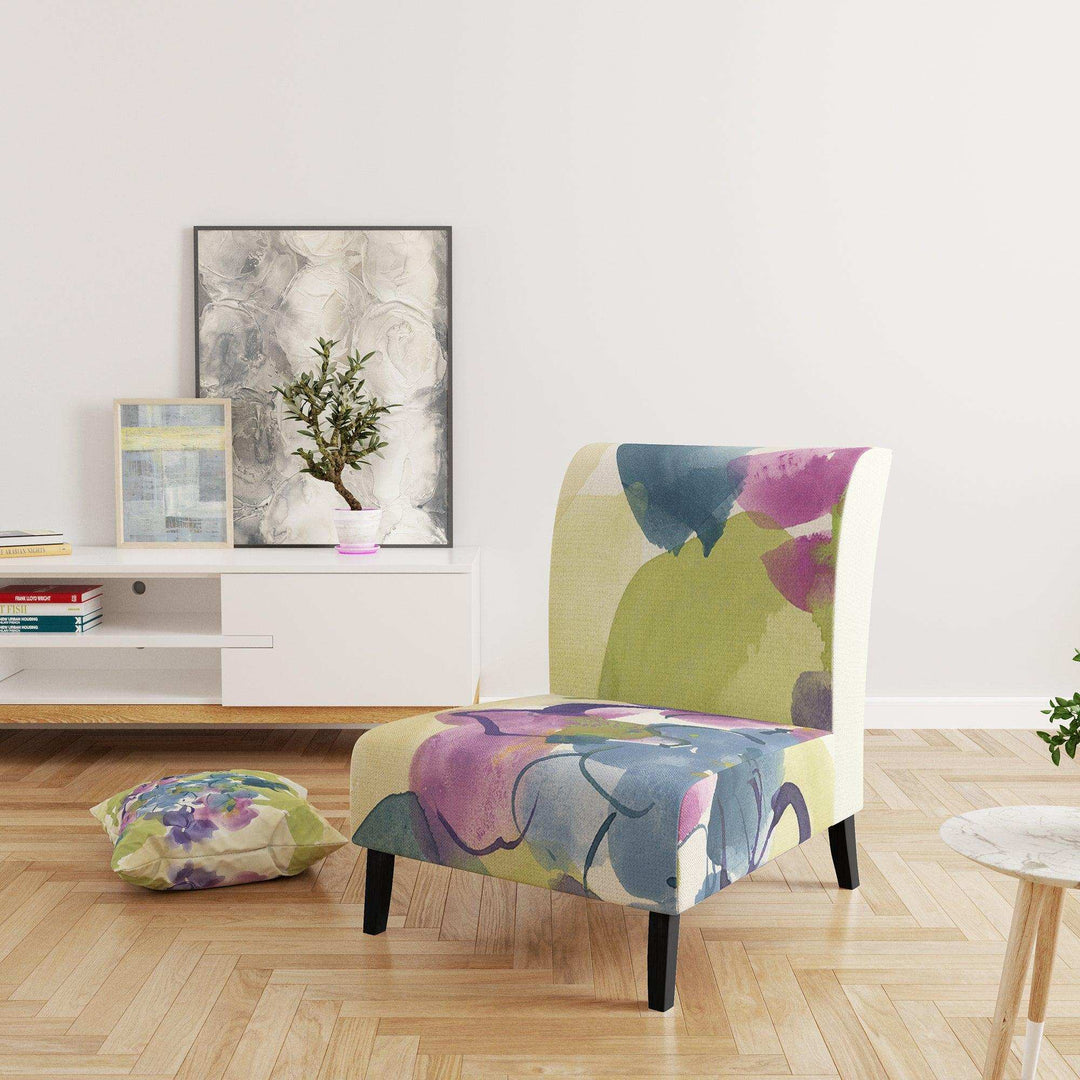 Spring Bouquet II Traditional Accent Chair