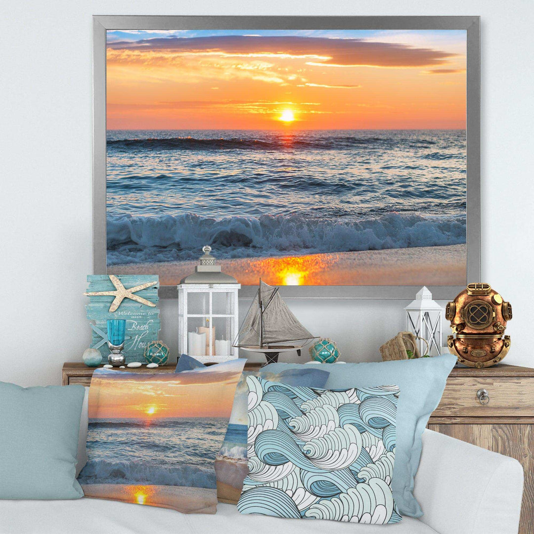 Beautiful Sunrise over the Horizon.