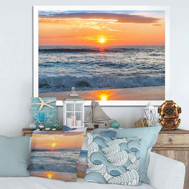 Beautiful Sunrise over the Horizon.