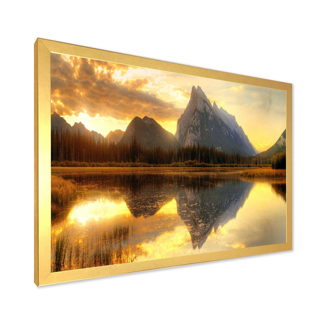 Vermillion Lake Sunrise in Banff Park