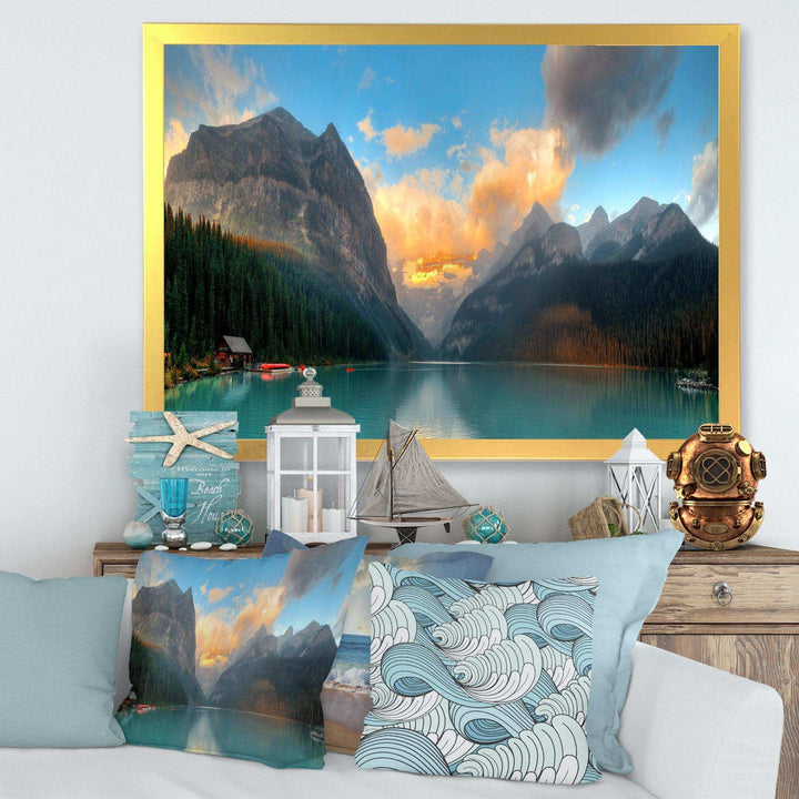 Lake Louise Sunrise Banff Park