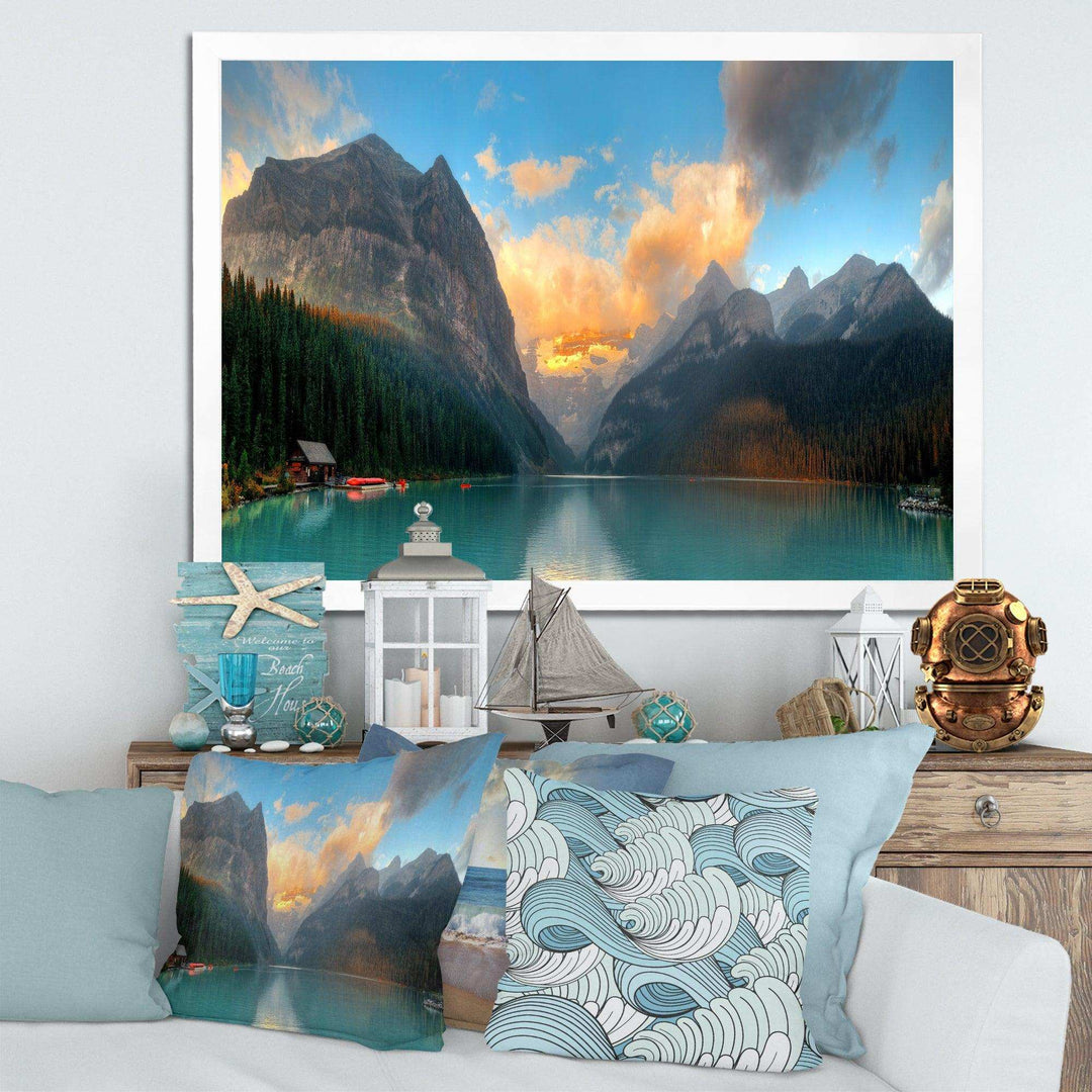 Lake Louise Sunrise Banff Park