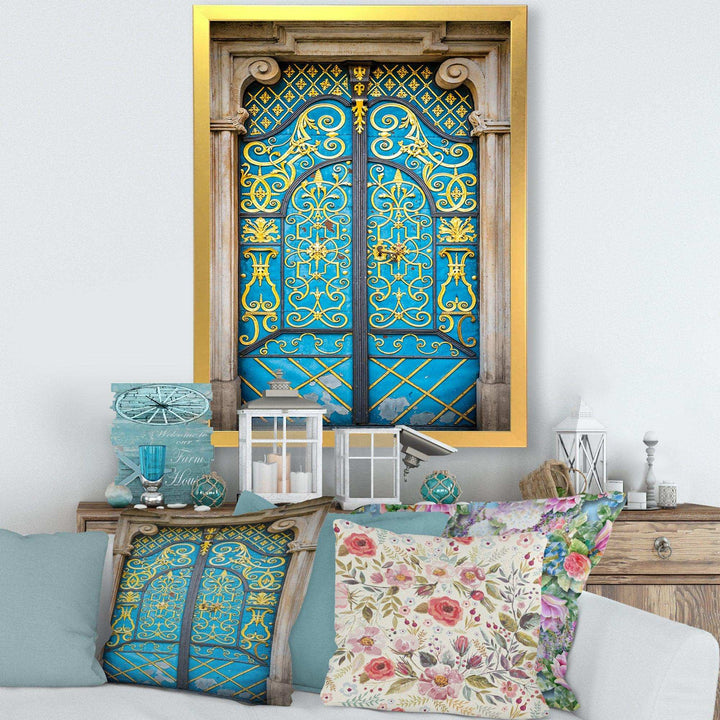 Old-European Door Vintage - Traditional Living Room Wall Decor