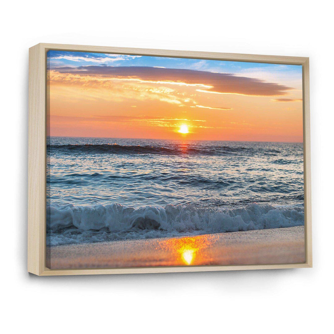 Beautiful Sunrise over the Horizon.