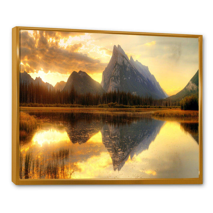 Vermillion Lake Sunrise in Banff Park