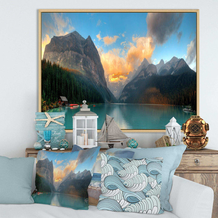 Lake Louise Sunrise Banff Park