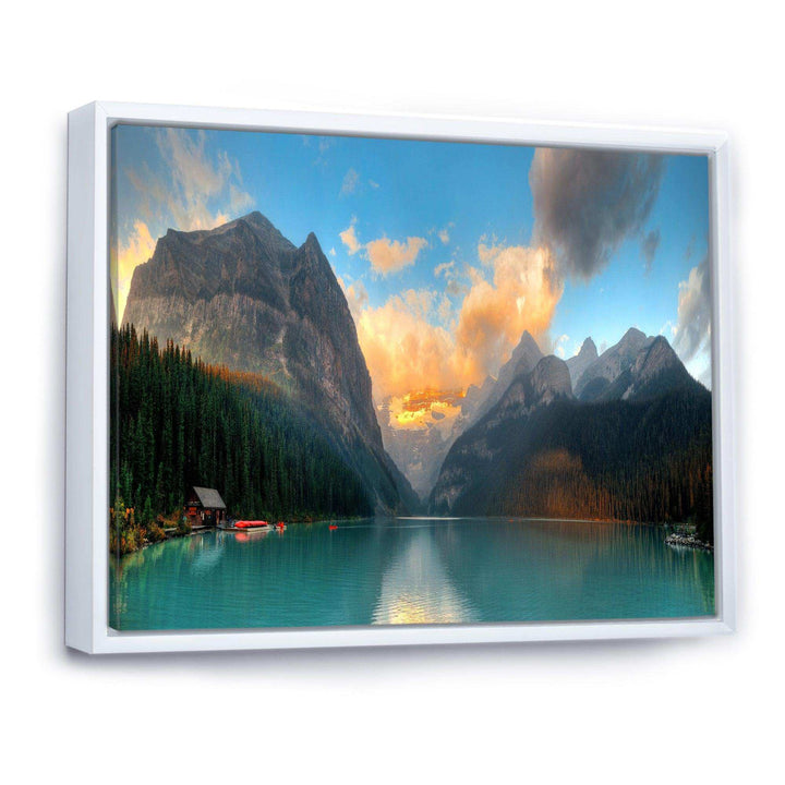 Lake Louise Sunrise Banff Park