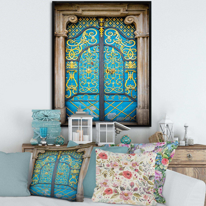 Old-European Door Vintage - Traditional Living Room Wall Decor