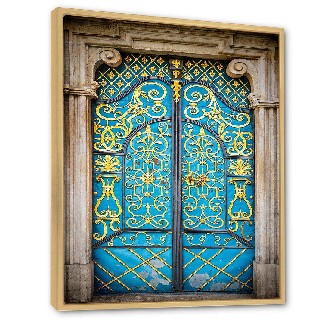 Old-European Door Vintage - Traditional Living Room Wall Decor