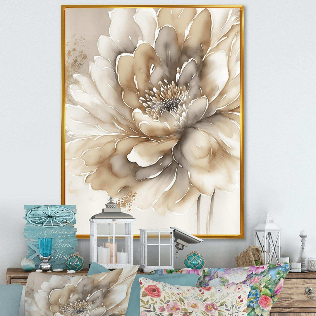Single Beige Flower IV