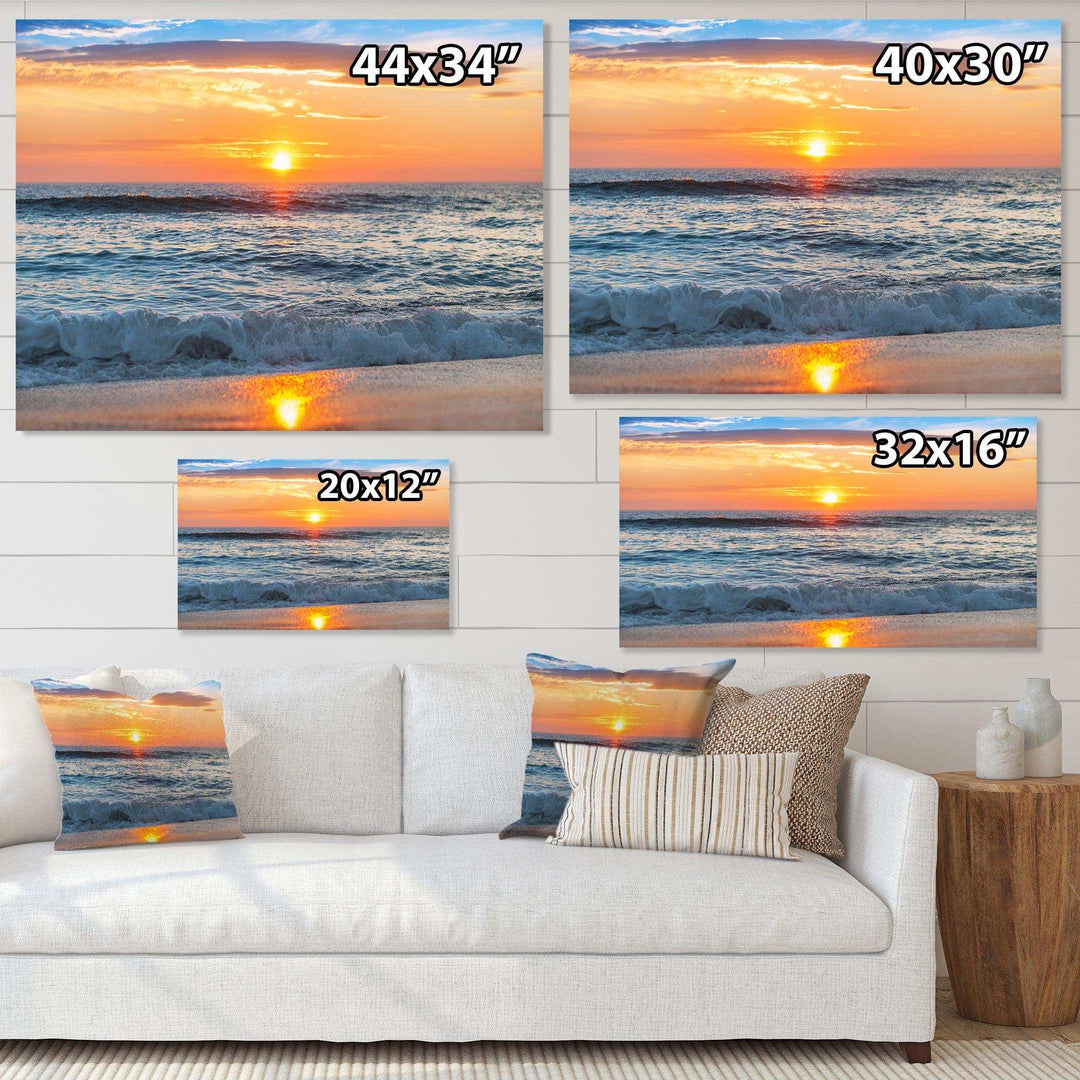 Beautiful Sunrise over the Horizon.