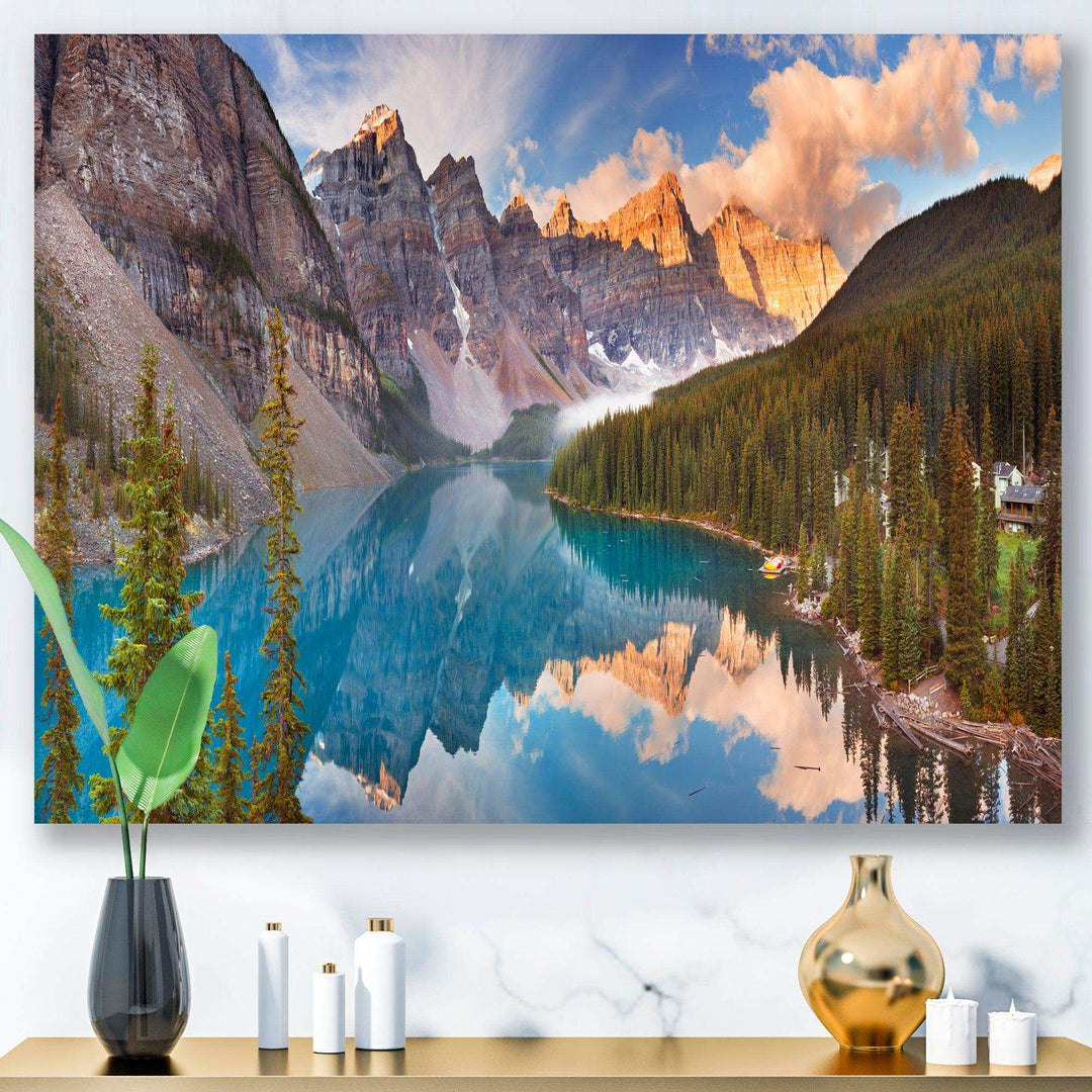 Moraine Lake in Banff Park Canada
