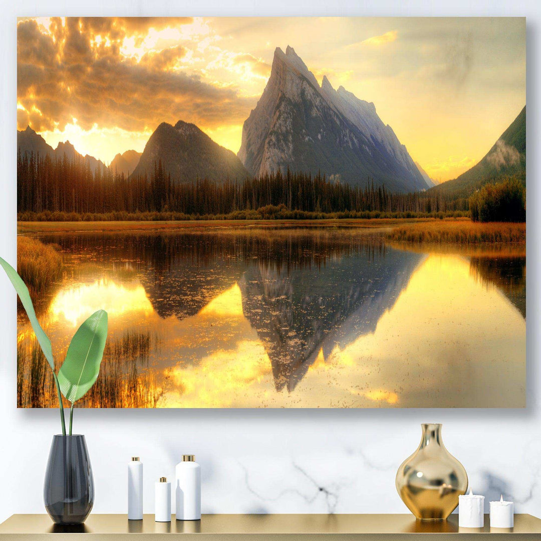 Vermillion Lake Sunrise in Banff Park