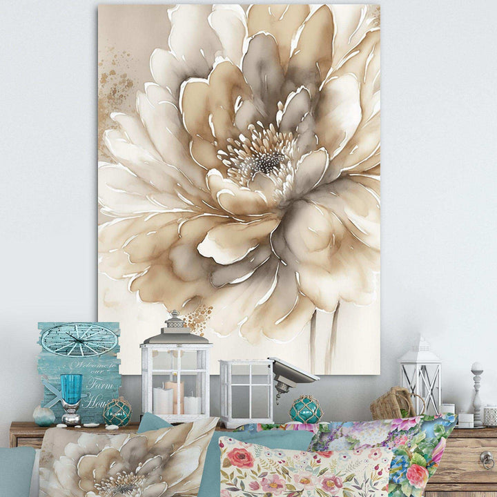 Single Beige Flower IV